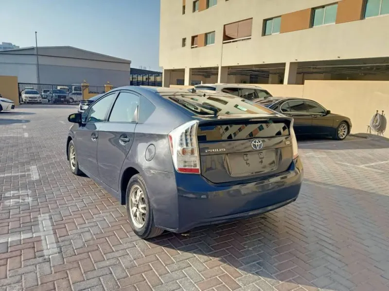 2010 Toyota Prius in Dubai