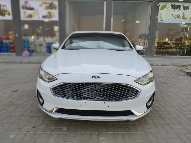 2020 Ford Fusion in Dubai
