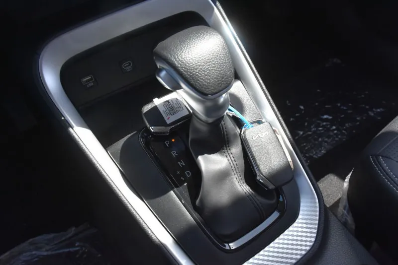 2024 Kia Sonet in Dubai