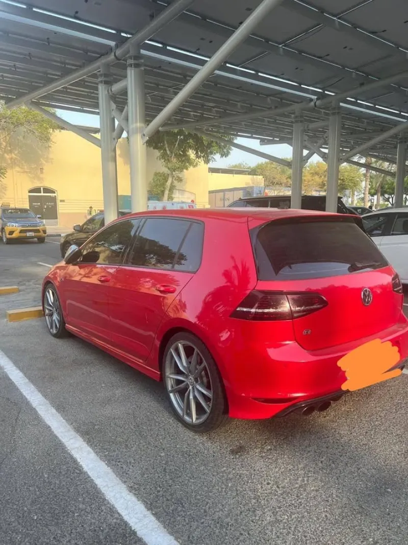 2016 Volkswagen Golf in Dubai