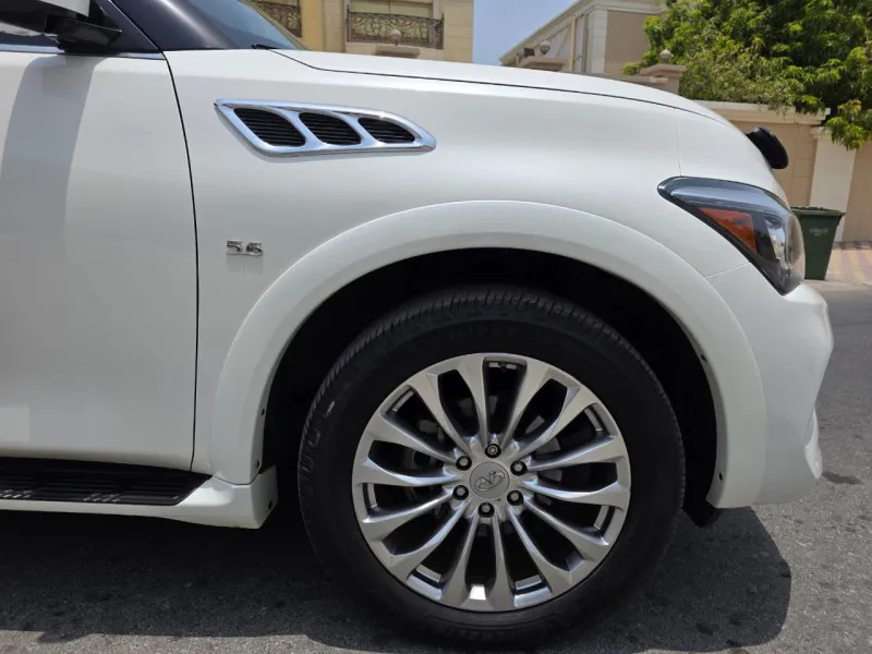 2017 Infiniti QX80 in Dubai