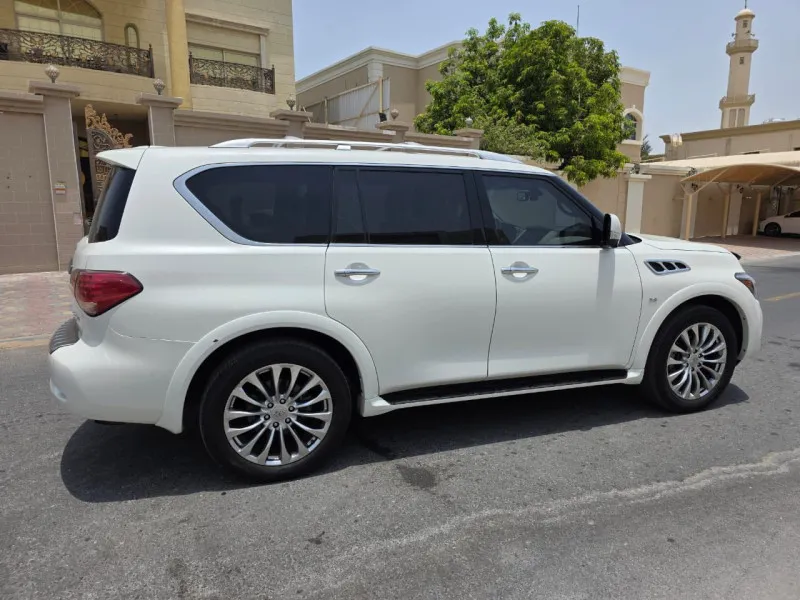 2017 Infiniti QX80 in Dubai