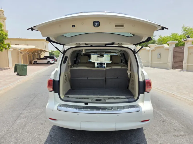 2017 Infiniti QX80 in Dubai