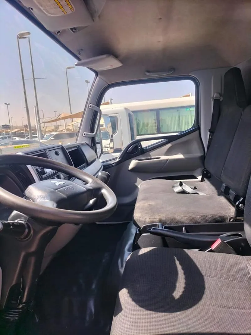 2021 ميتسوبيشي كانتر in Dubai
