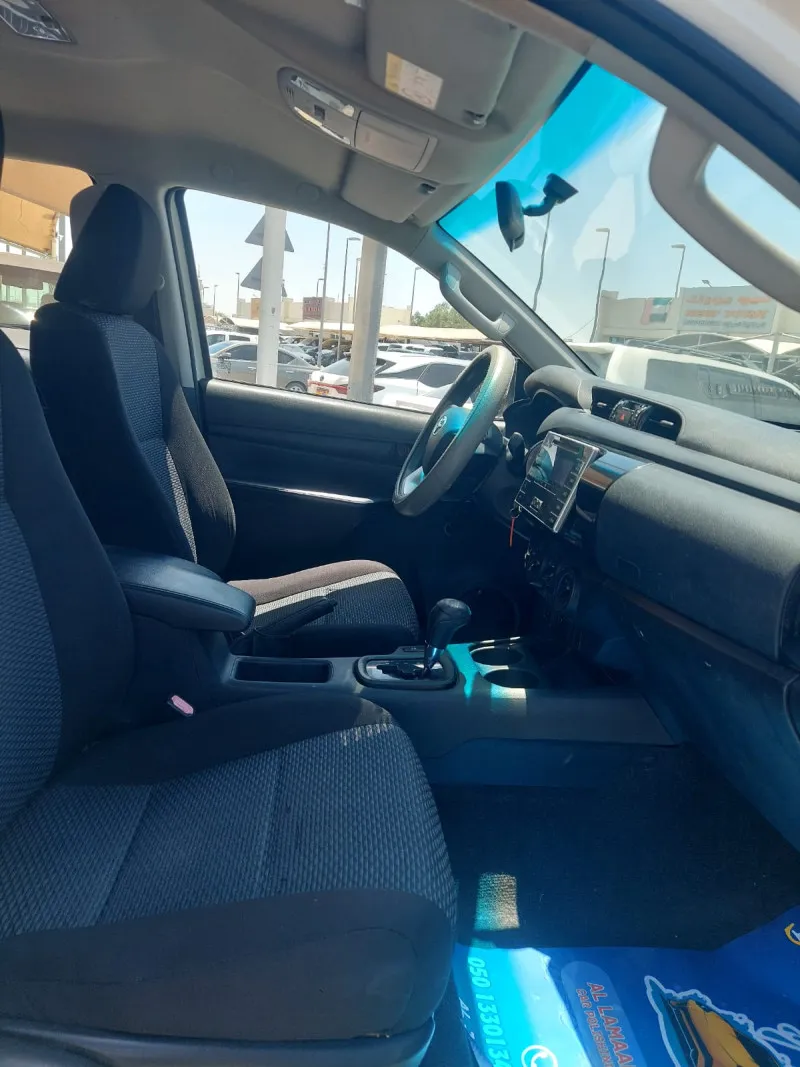 2017 Toyota Hilux in Dubai
