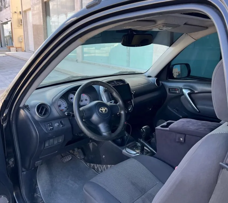 2005 Toyota Rav4 in Dubai