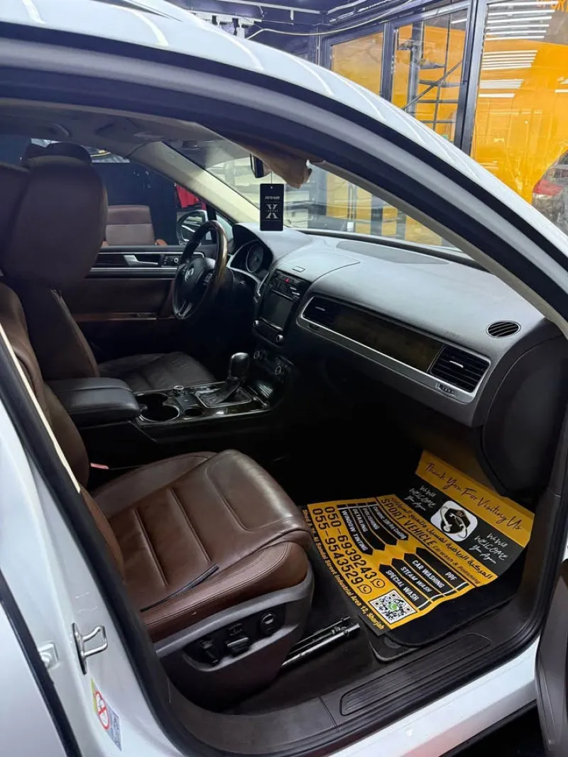 2015 فولجس فاجن طوارق in Dubai