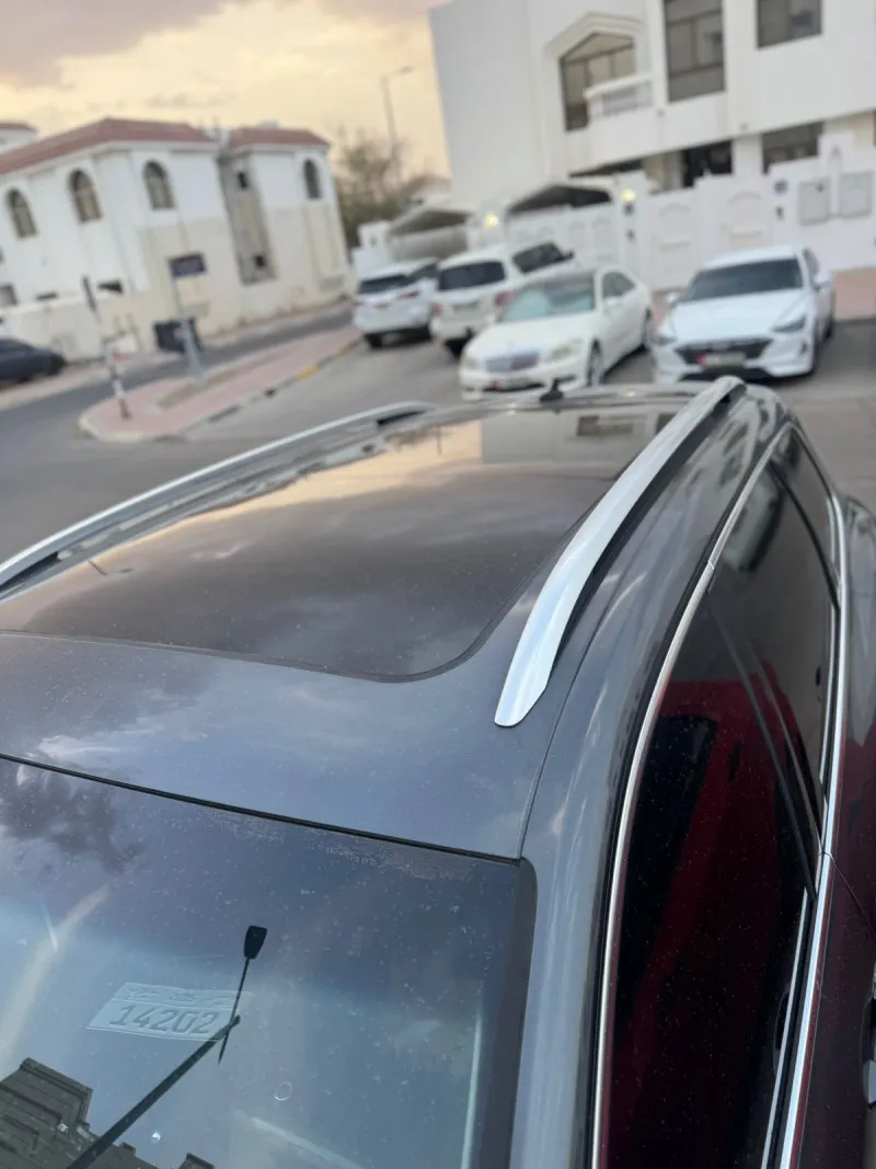 2014 Volkswagen Touareg in Dubai