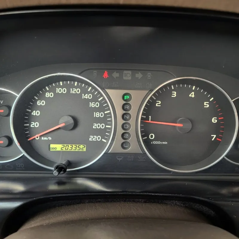 2006 تويوتا لاند كروزر in Dubai