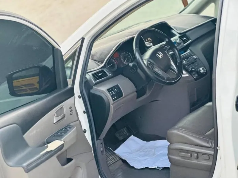 2011 Honda Odyssey in Dubai