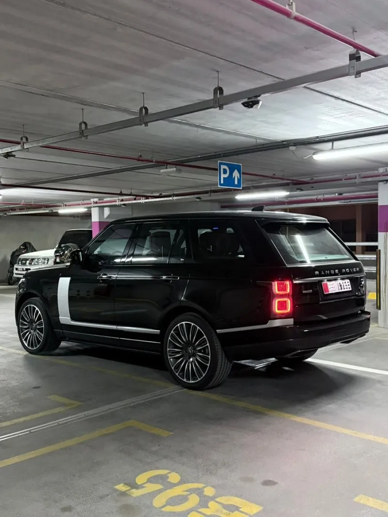2019 Land Rover Range Rover in Dubai