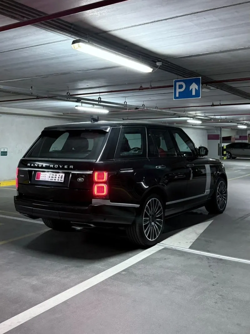 2019 Land Rover Range Rover in Dubai