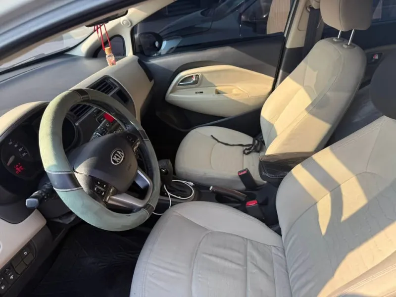 2013 Kia Rio in Dubai