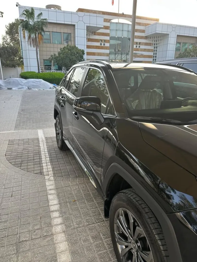 2024 تويوتا راف ٤ in Dubai