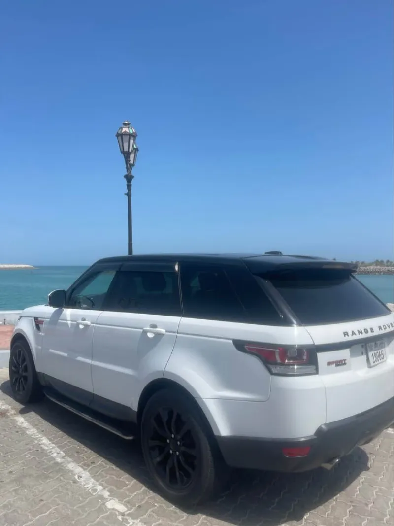 2014 Land Rover Range Rover Sport in Dubai