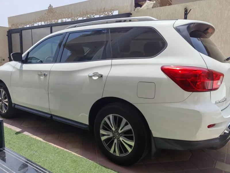 2018 Nissan Pathfinder in Dubai