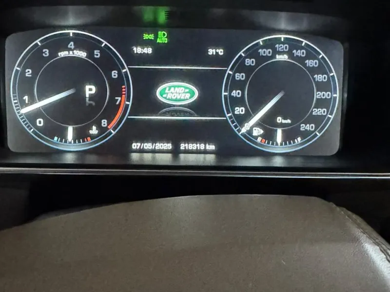 2015 Land Rover Range Rover in Dubai