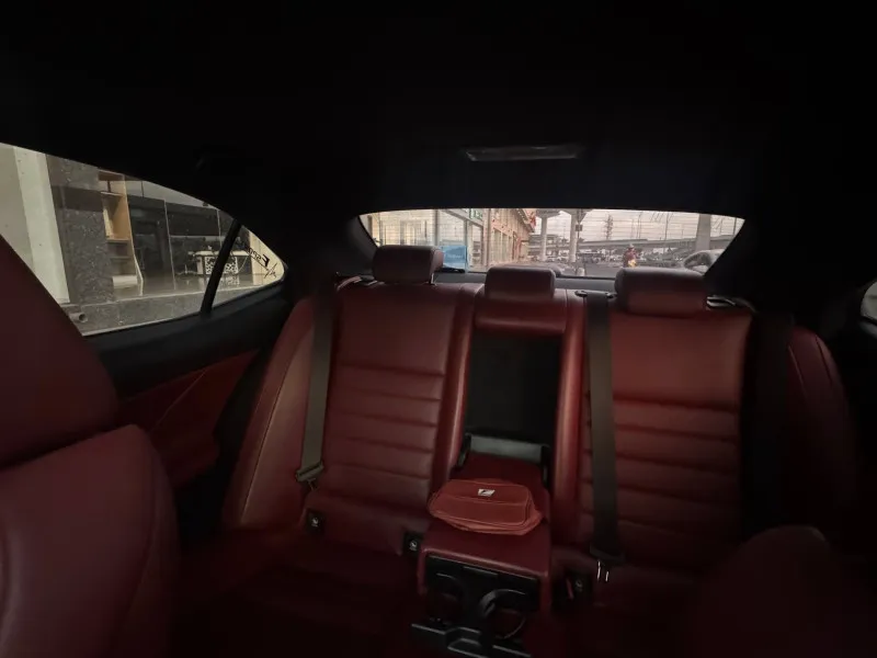 2015 Lexus IS in Dubai