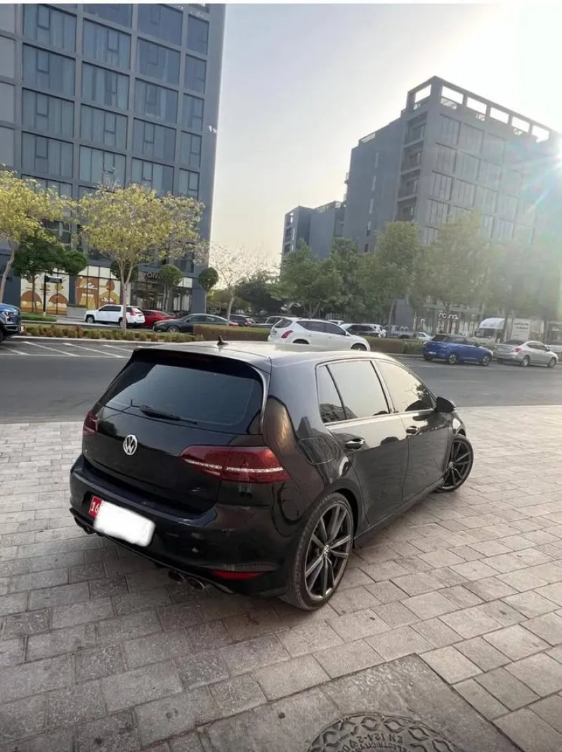 2016 فولجس فاجن جولف in Dubai