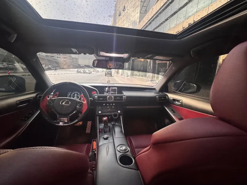 2015 Lexus IS in Dubai