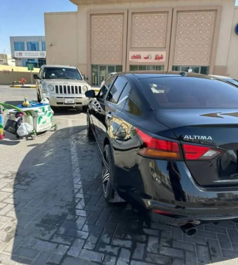 2020 نيسان آلتيما in Dubai