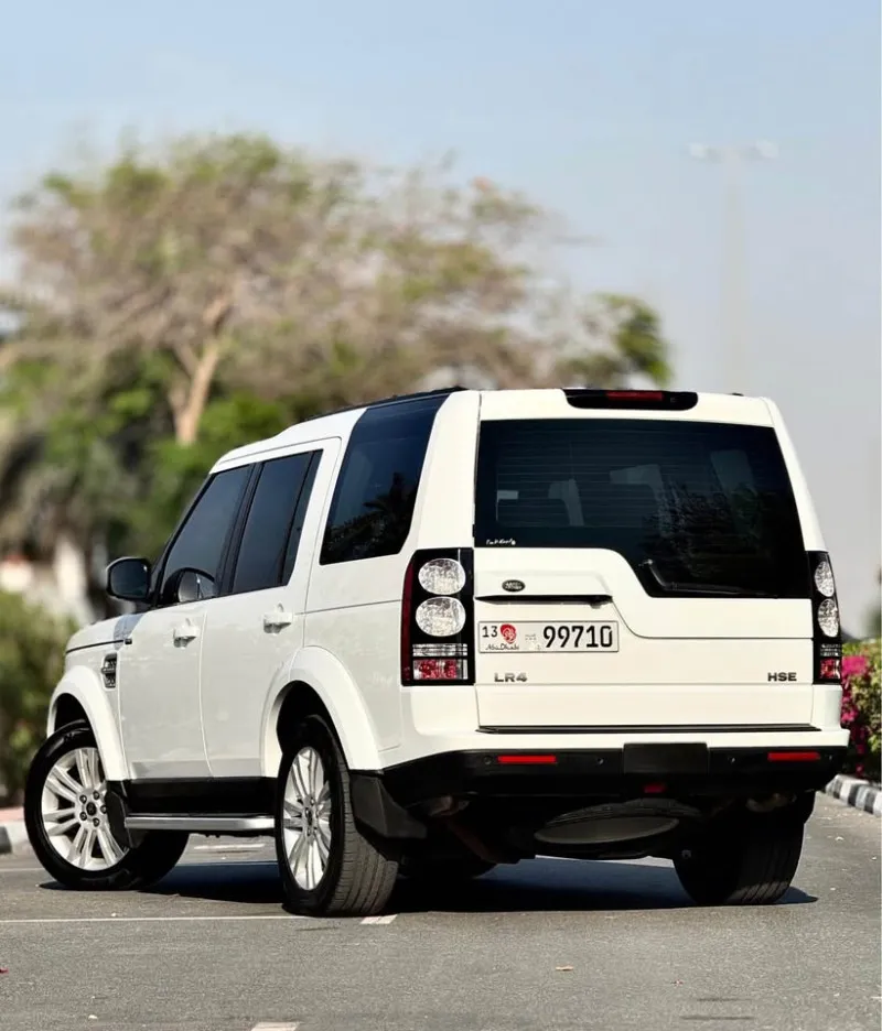 2015 لاند روفر آل آر٤ in Dubai