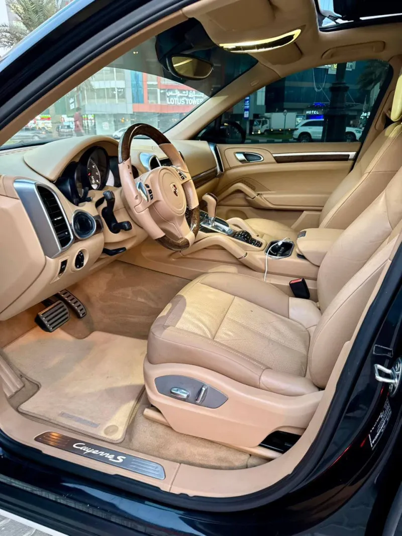 2012 Porsche Cayenne in Dubai