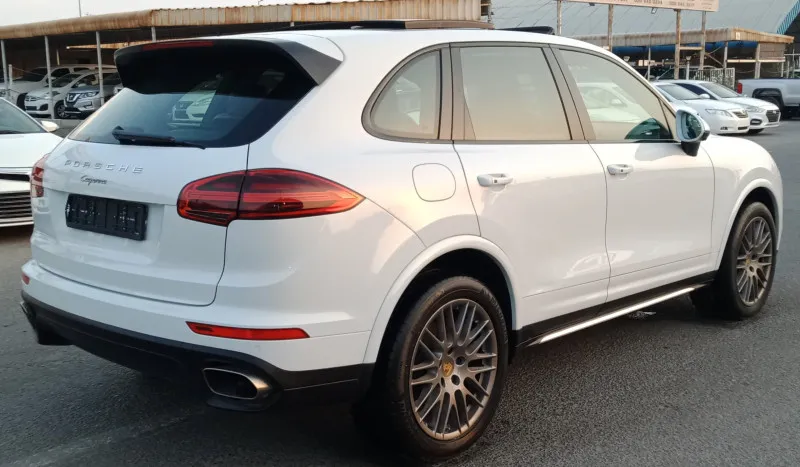 2017 Porsche Cayenne in Dubai