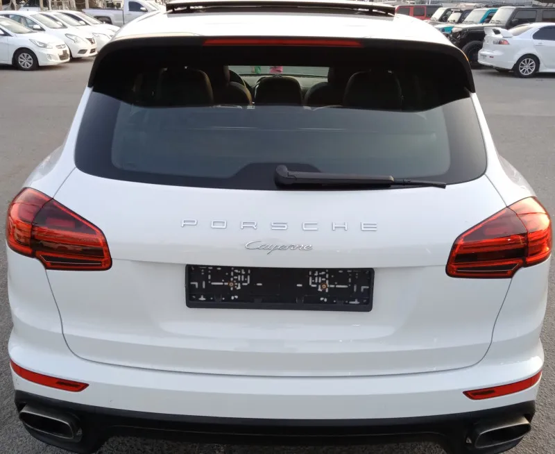 2017 Porsche Cayenne in Dubai