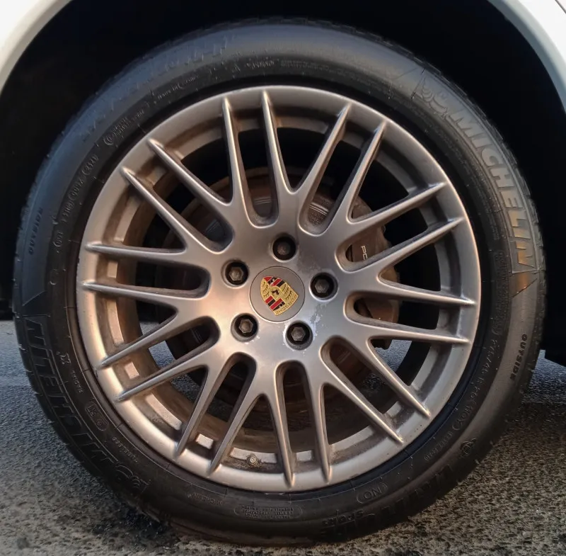 2017 Porsche Cayenne in Dubai