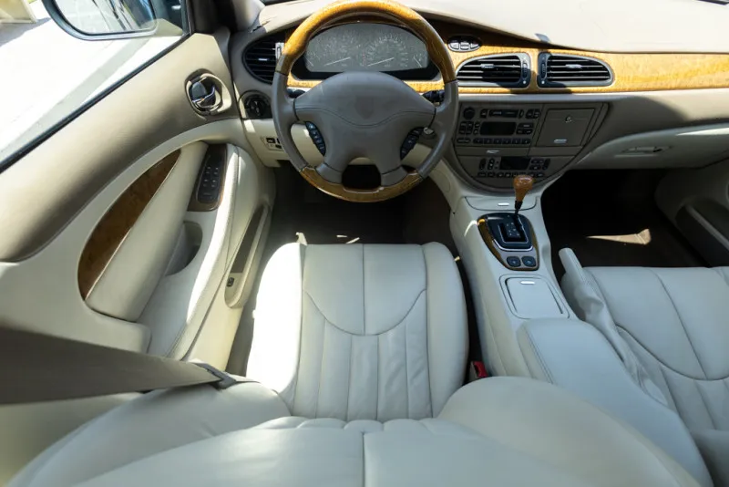 1999 Jaguar S-Type in Dubai