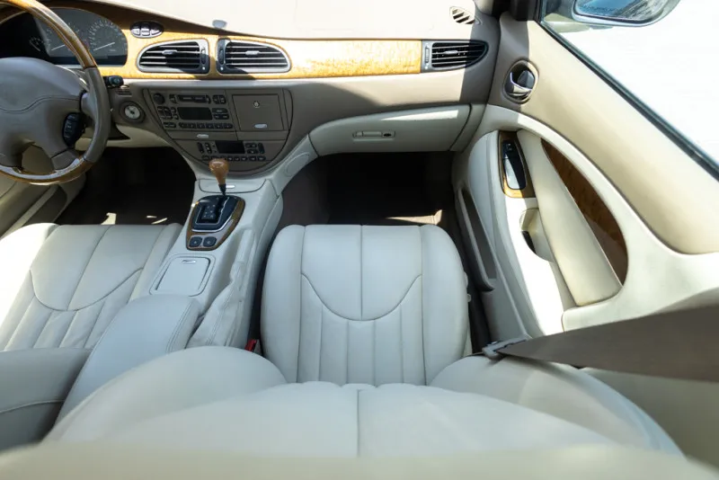 1999 Jaguar S-Type in Dubai