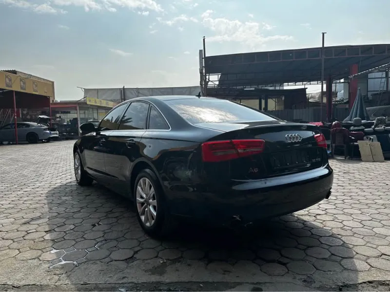 2015 اودي آي ٦ in Dubai