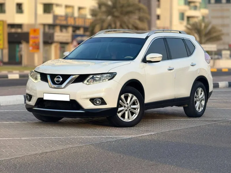2015 نيسان اكس تريل in Dubai