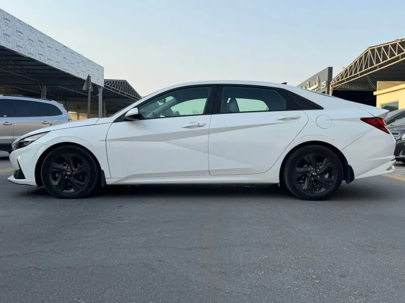 2022 Hyundai Elentra in Dubai