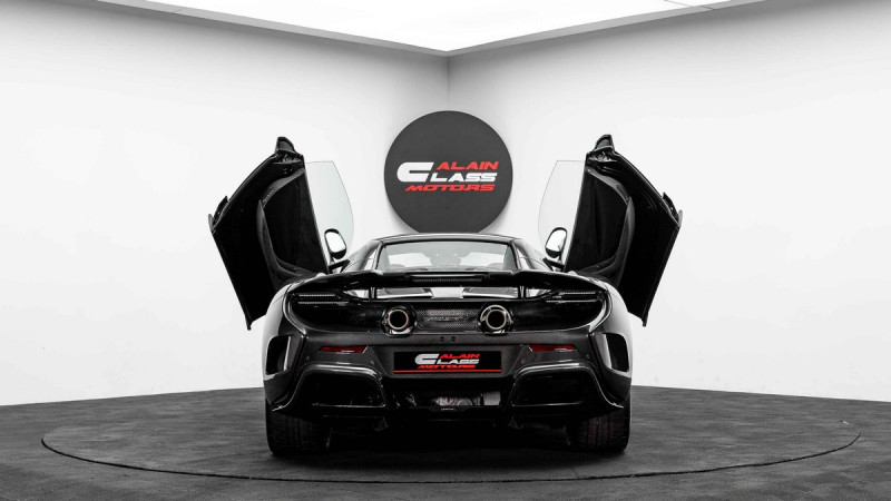 2017 McLaren 675LT in dubai