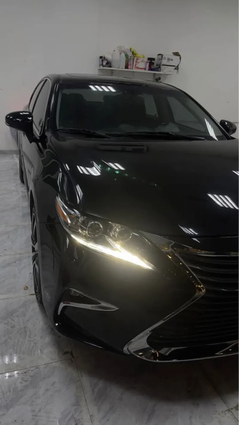2014 لكزس ES - اي اس in Dubai