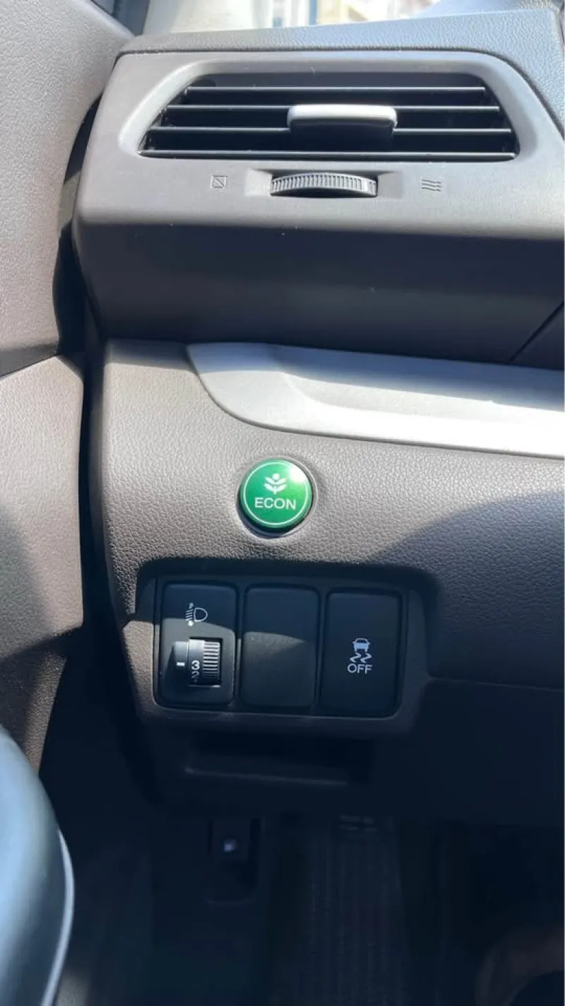 2013 Honda CR-V in Dubai