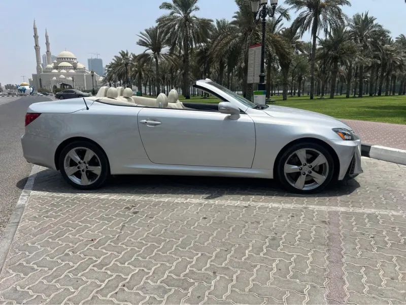 2010 Lexus IS in Dubai