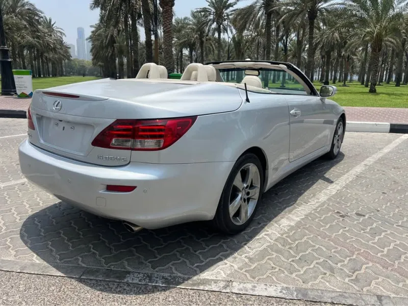 2010 Lexus IS in Dubai