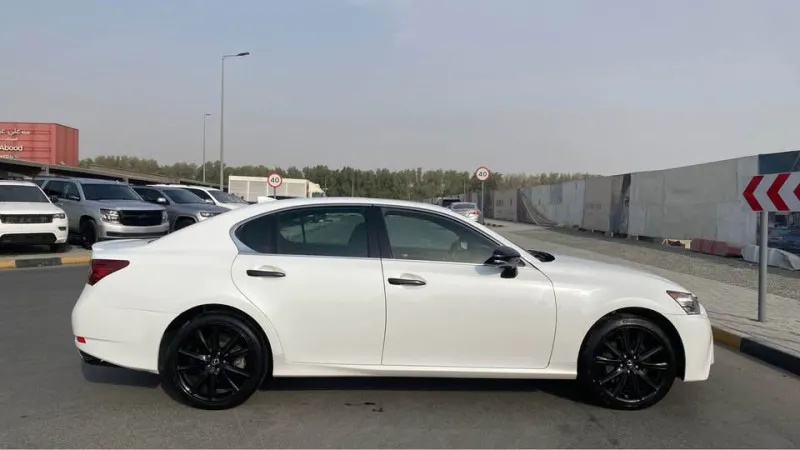 2015 Lexus GS in Dubai