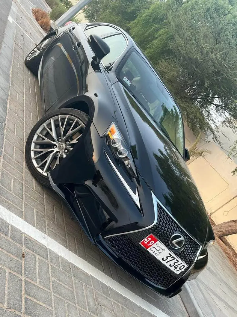 2016 Lexus IS in Dubai