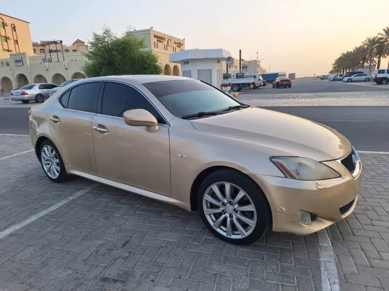 2014 فولجس فاجن باسات in Dubai