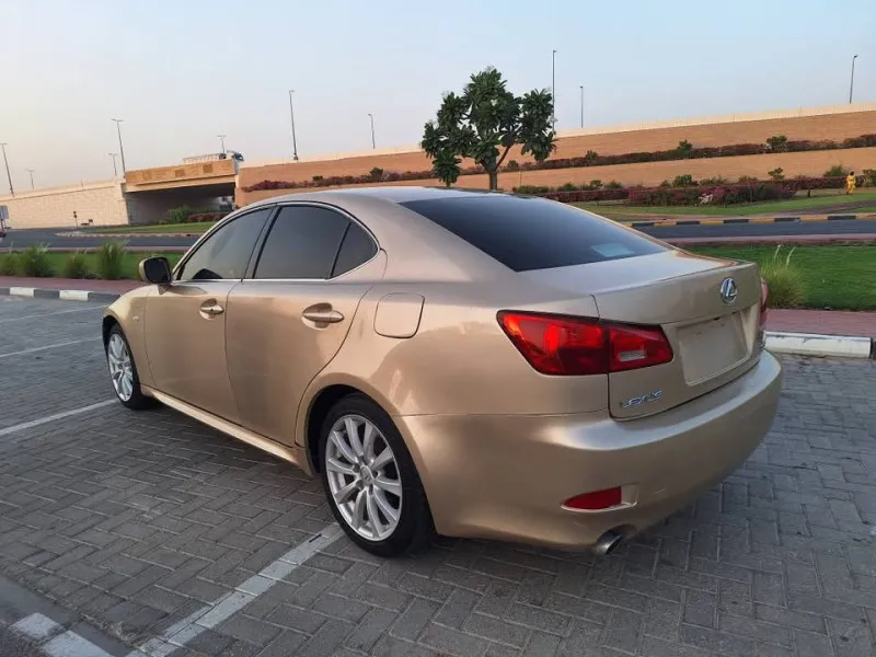 2014 فولجس فاجن باسات in Dubai