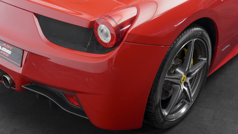 2015 Ferrari 458 in dubai