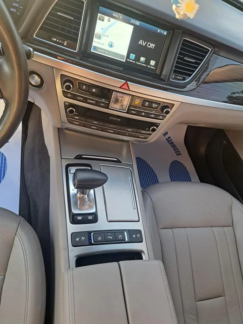 2020 Genesis G80 in Dubai