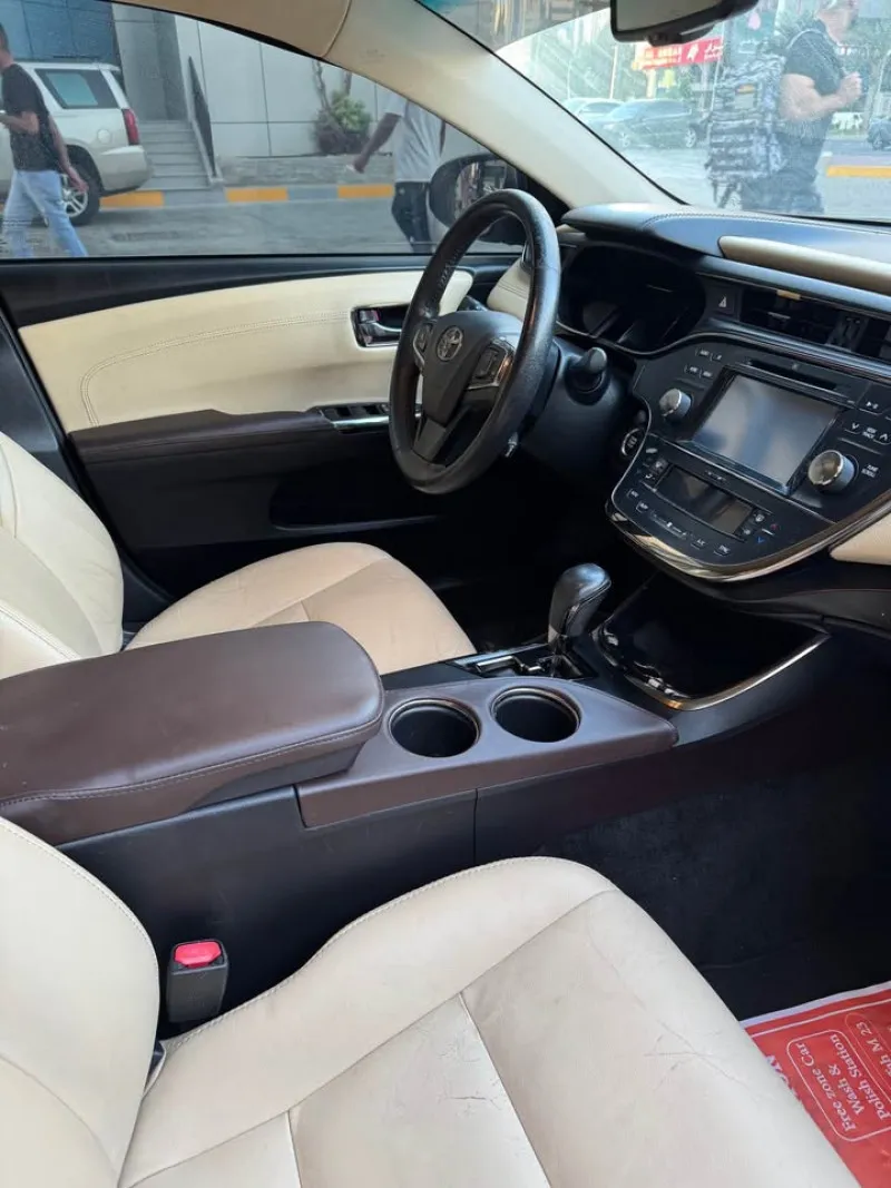 2017 Toyota Avalon in Dubai