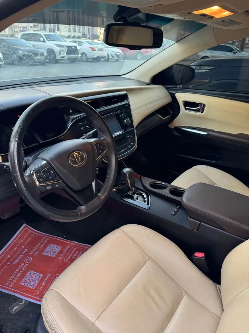 2017 Toyota Avalon in Dubai