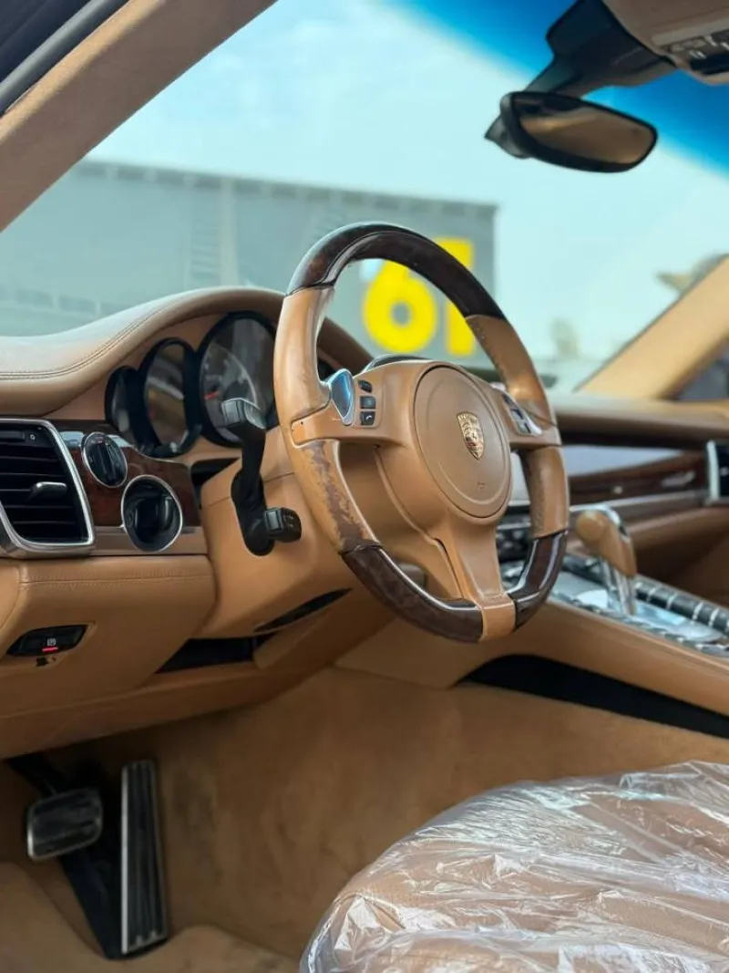 2013 Porsche Panamera in Dubai