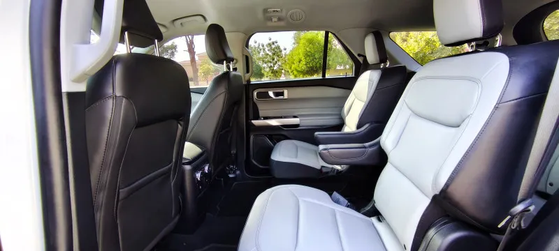 2021 Ford Explorer in Dubai
